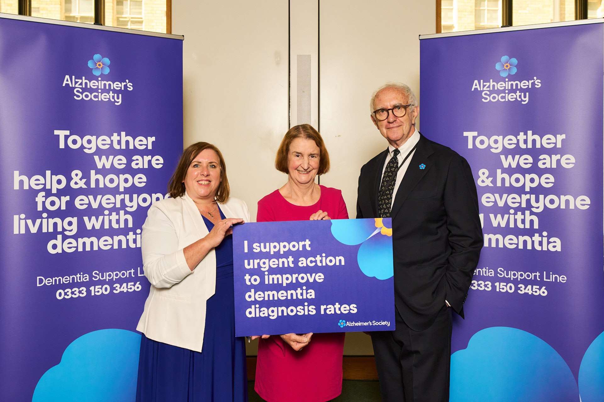 Dame Nia Griffith MP supports Alzheimer’s Society during Dementia Action Week